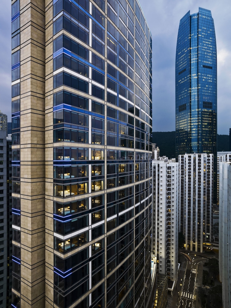 East Hong Kong Hotel 4/64