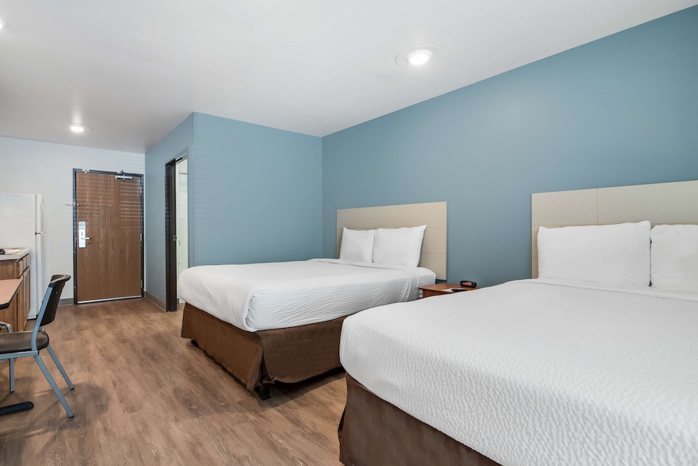 Extended Stay America Select Suites - Orlando - East 18/42