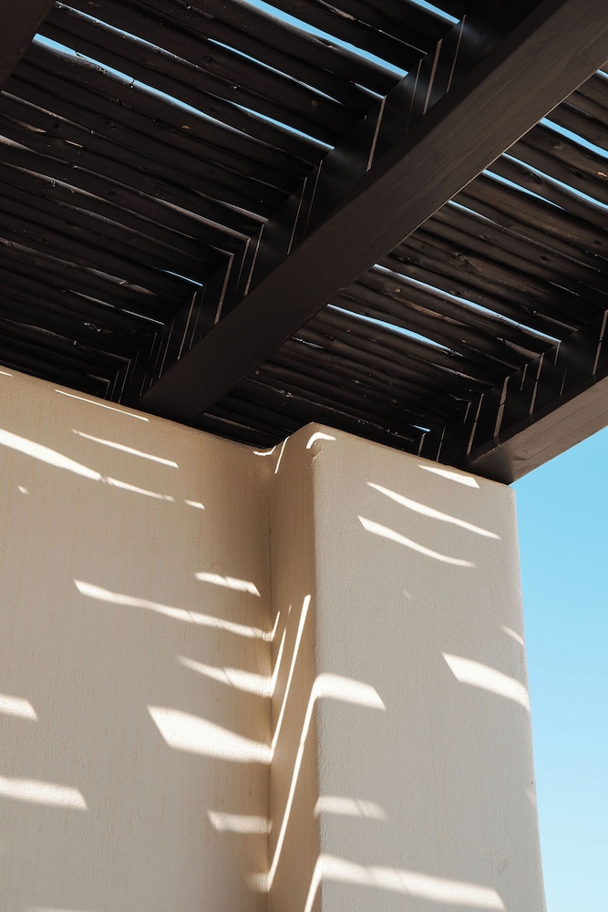 Emery Boutique Apartments 4/50