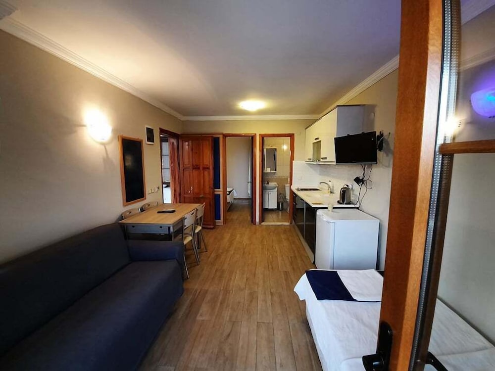 Dasis Hotel & Suites 9/40