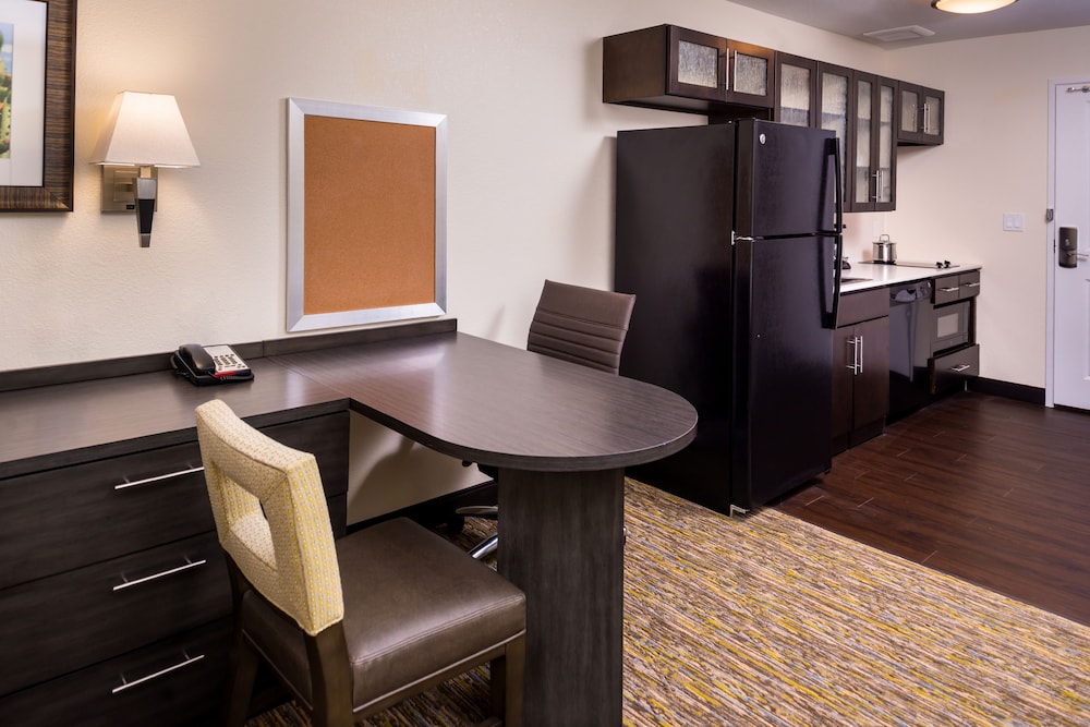 CANDLEWOOD SUITES CARLSBAD SOUTH 39/50