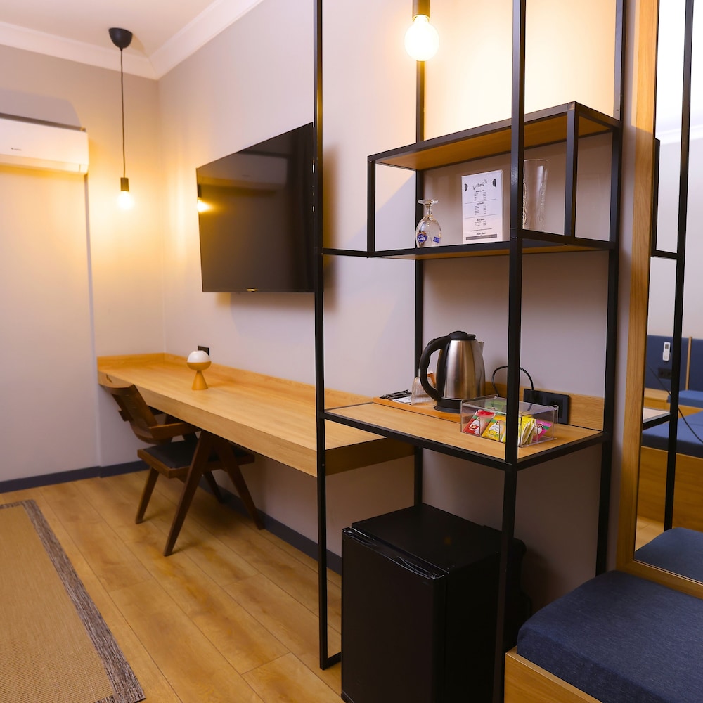 Esin Hotel 41/50