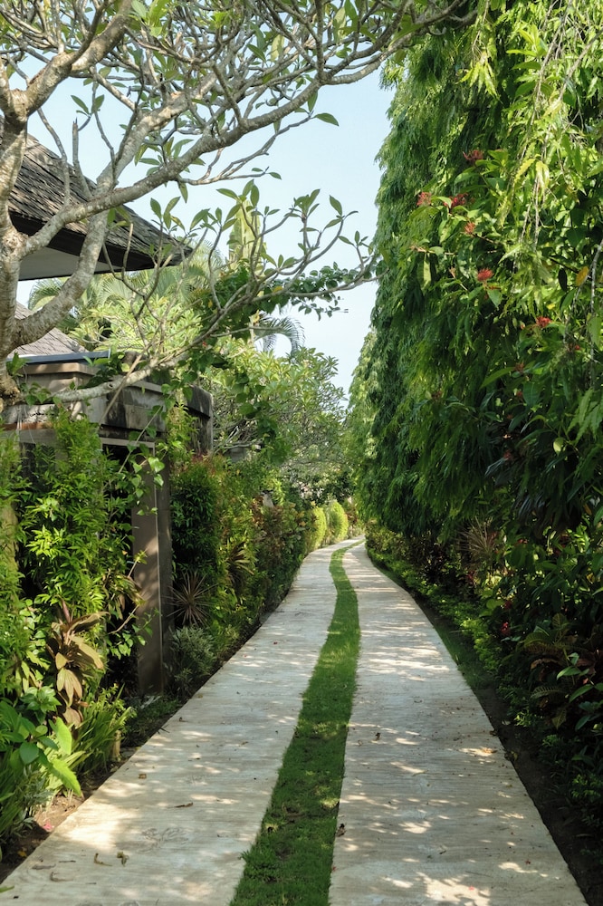 The Bidadari Luxury Villas Spa 72/75