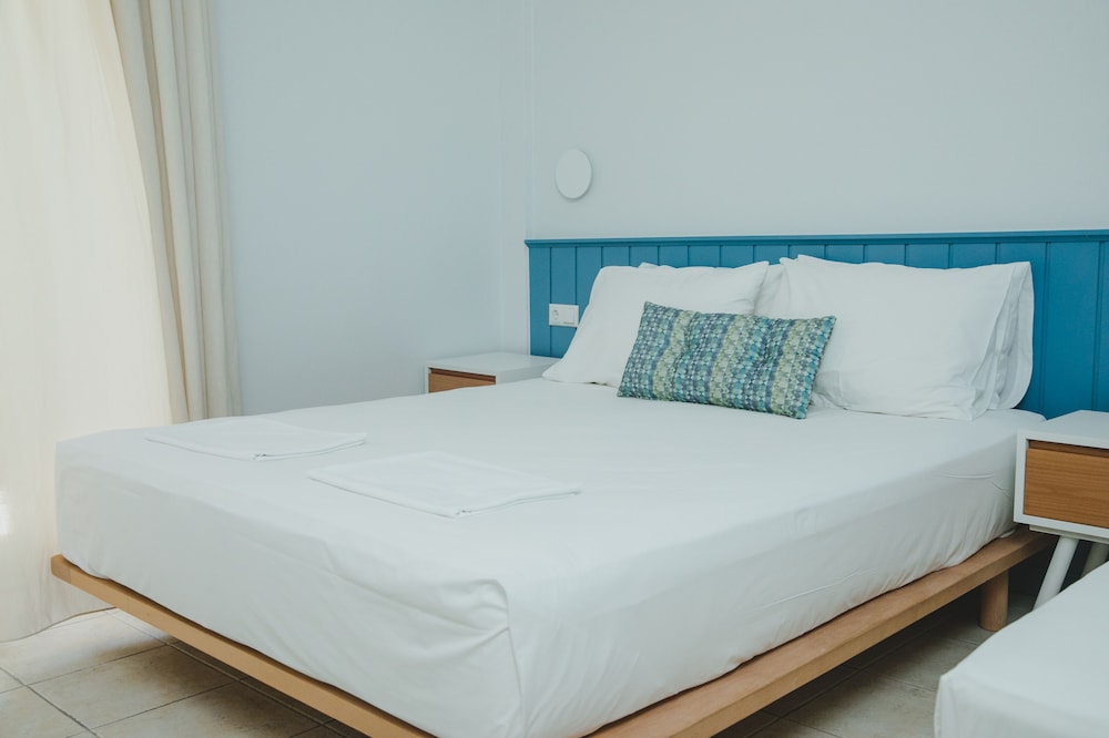 Elektra Hotel 6/44