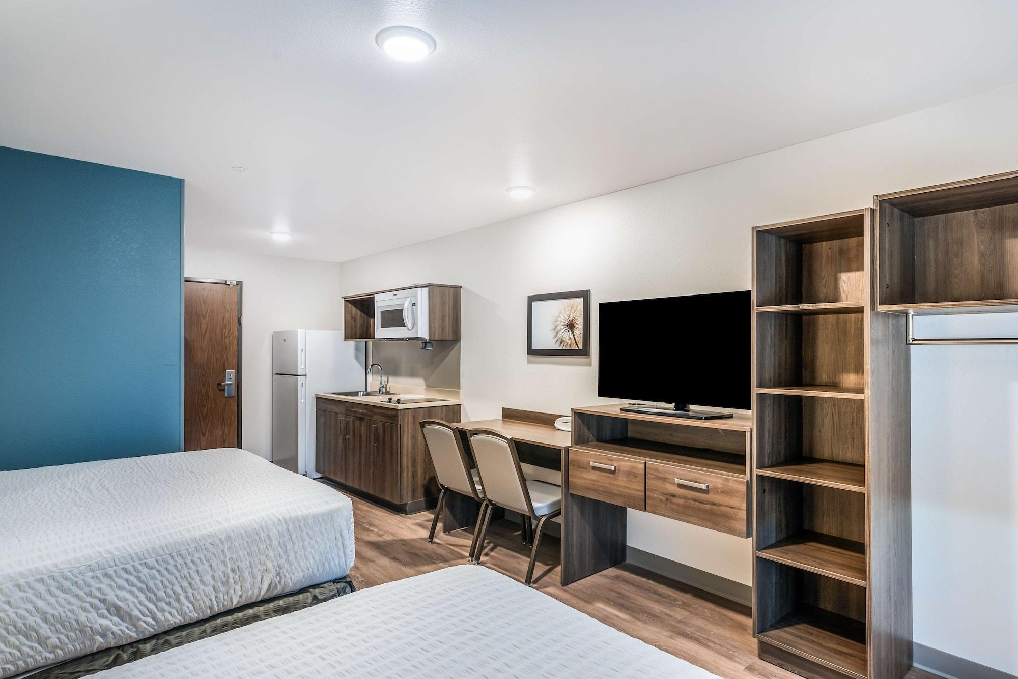 WoodSpring Suites Orlando Kissimmee Maingate 23/43