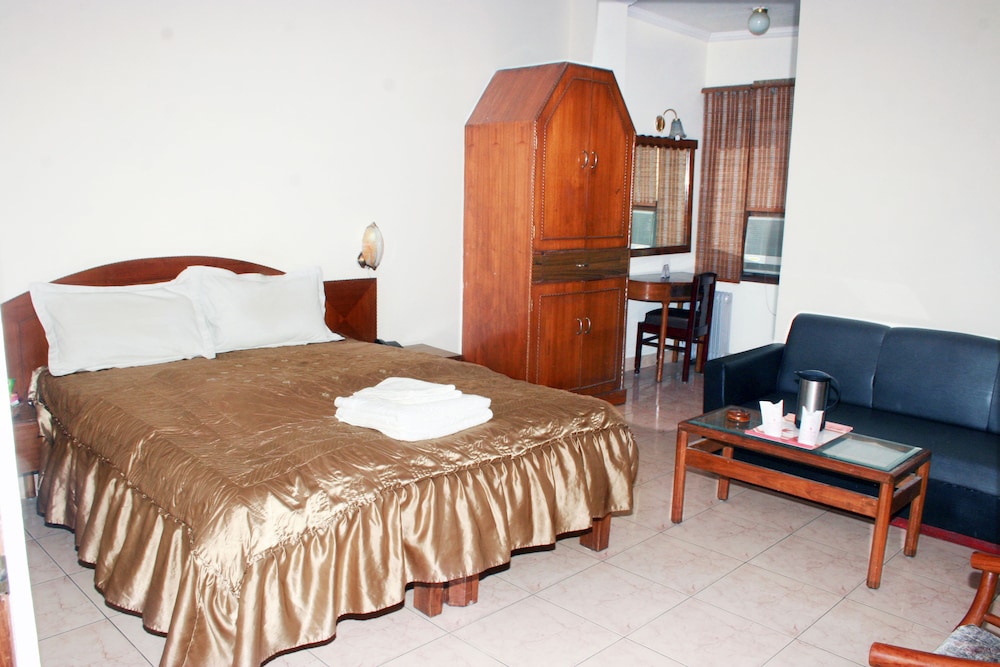 South Indian Hotel 43/64