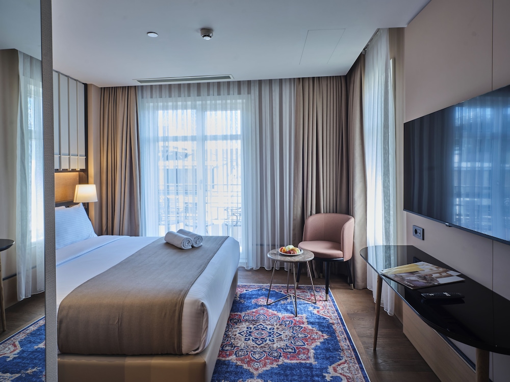 Four G Hotel 36/50