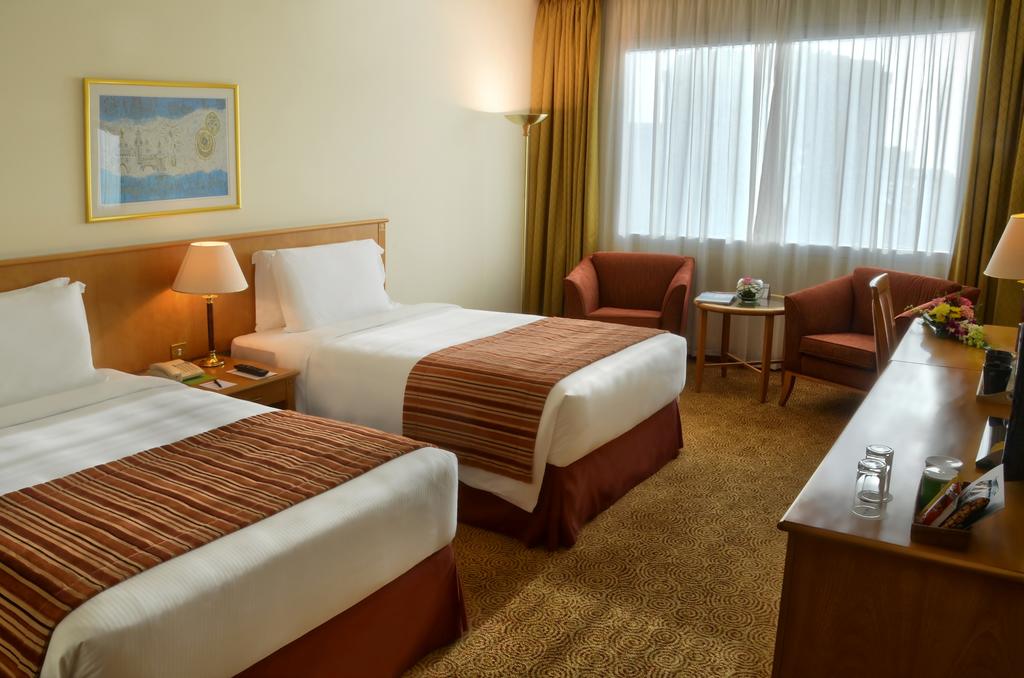 Swiss-Belhotel Sharjah 18/46