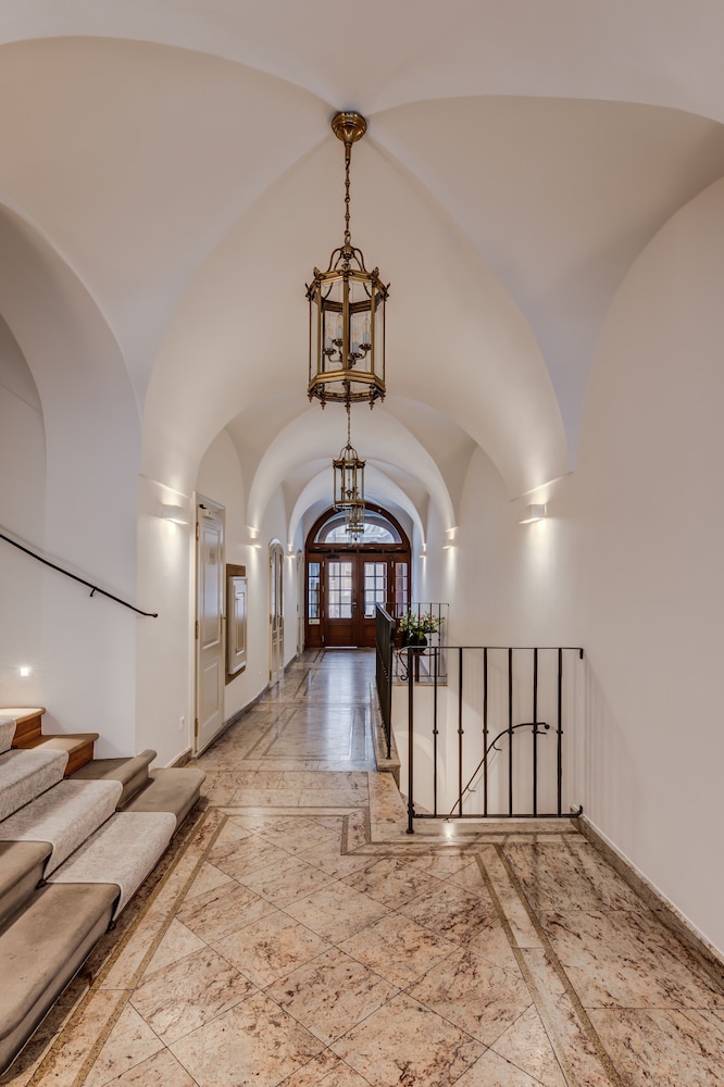 Hostel Santini Prague 39/50