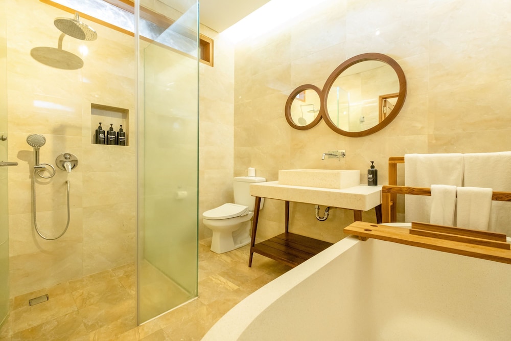 Bhuwana Ubud Hotel 60/62