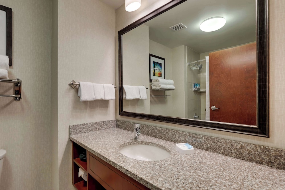 Drury Inn Suites Charlotte Arrowood 47/50