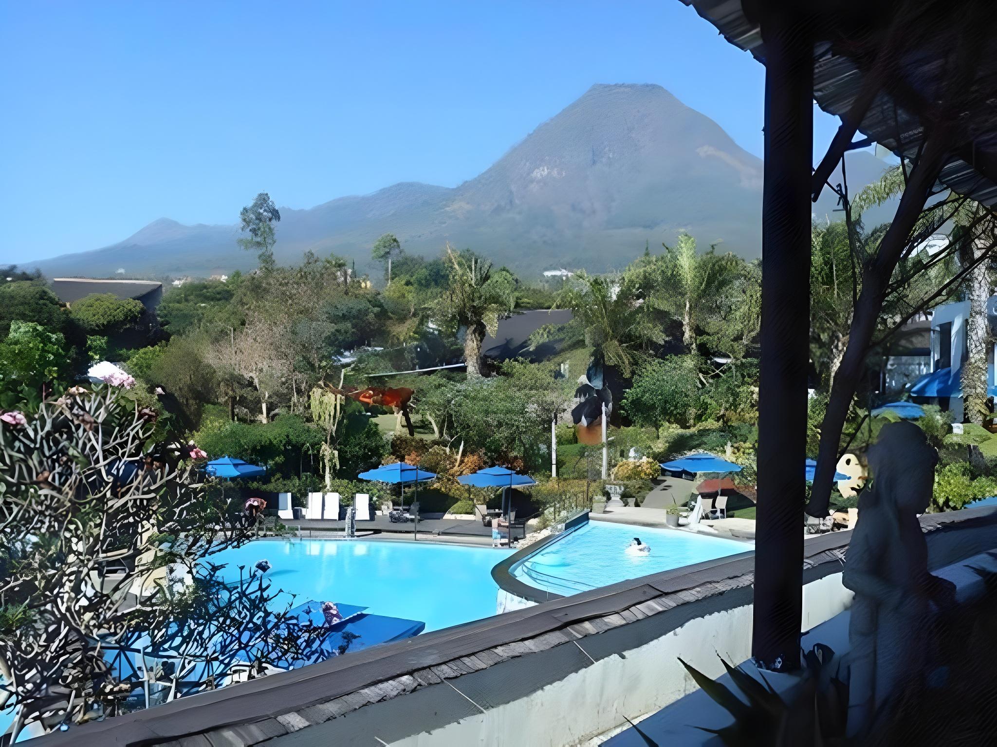 Klub Bunga Butik Resort 24/50