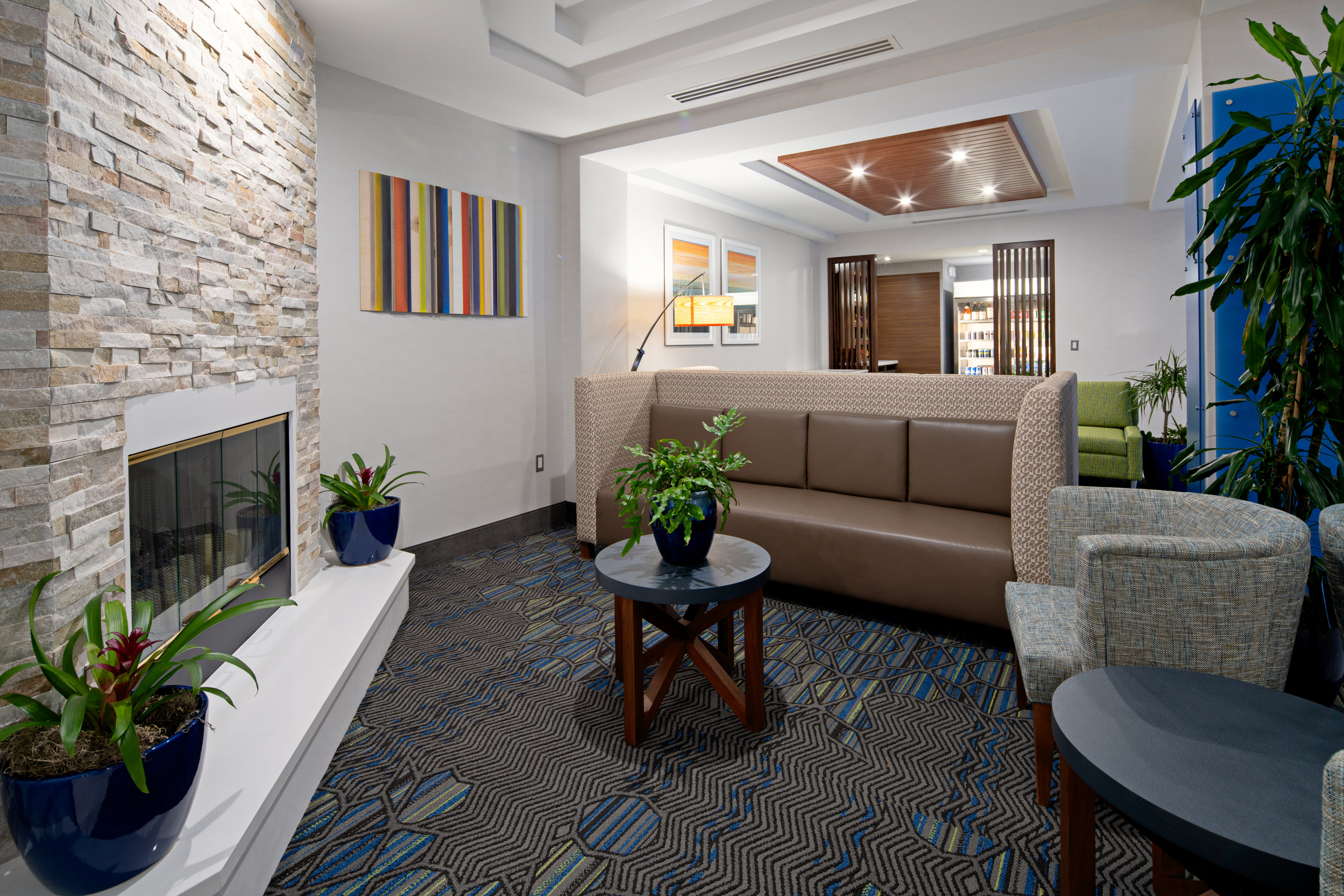 Holiday Inn Express Hotel Suites ATASCADERO 32/48