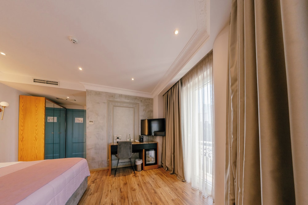 Moenia Boutique Hotel 15/35