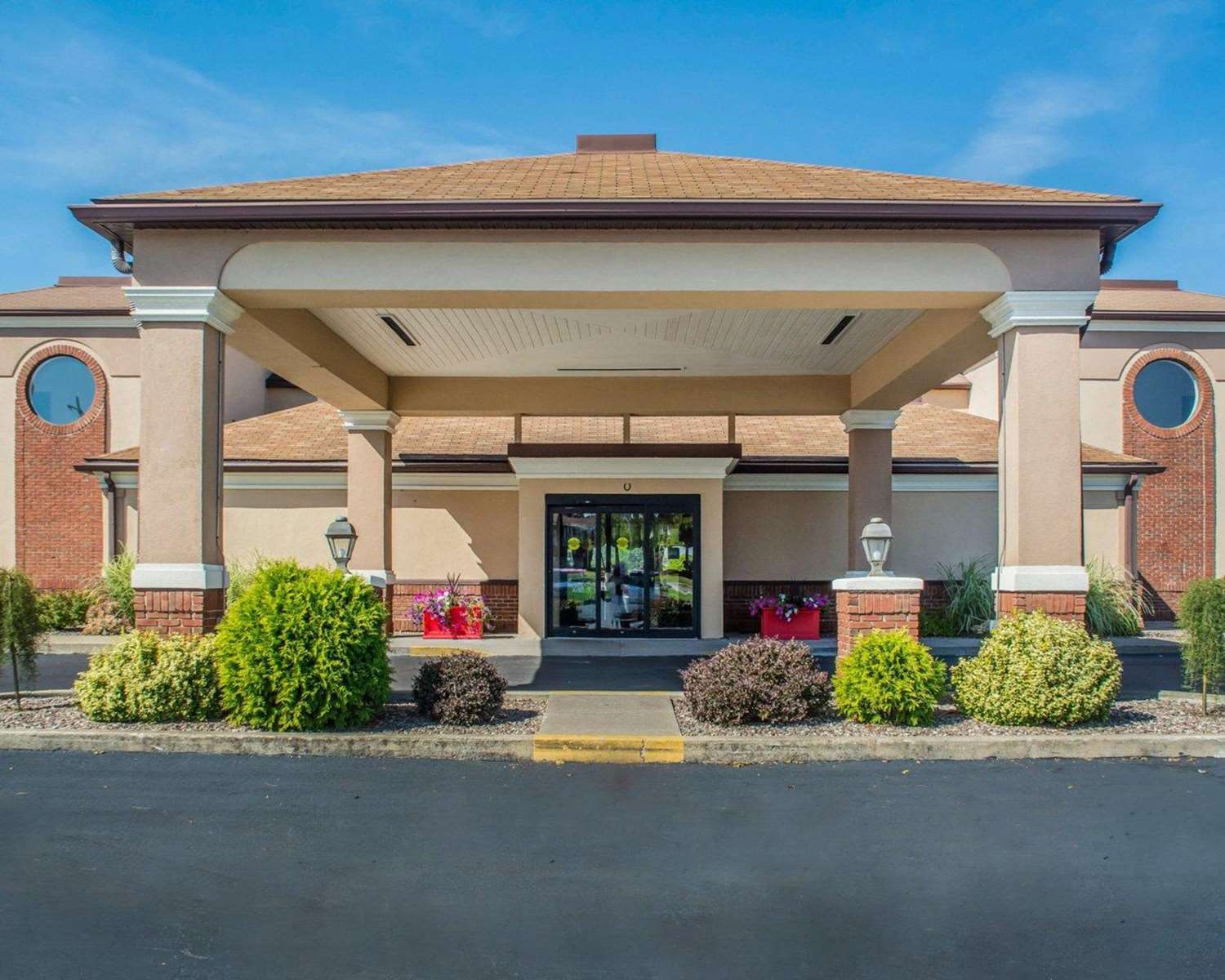 Quality Inn Lockport - Niagara Falls Area 2/36