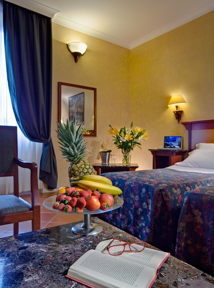 Hotel Corona d'Italia 29/38