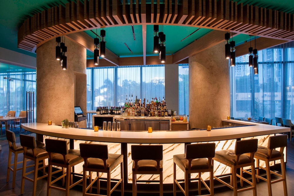 THE WESTIN SARASOTA 44/48