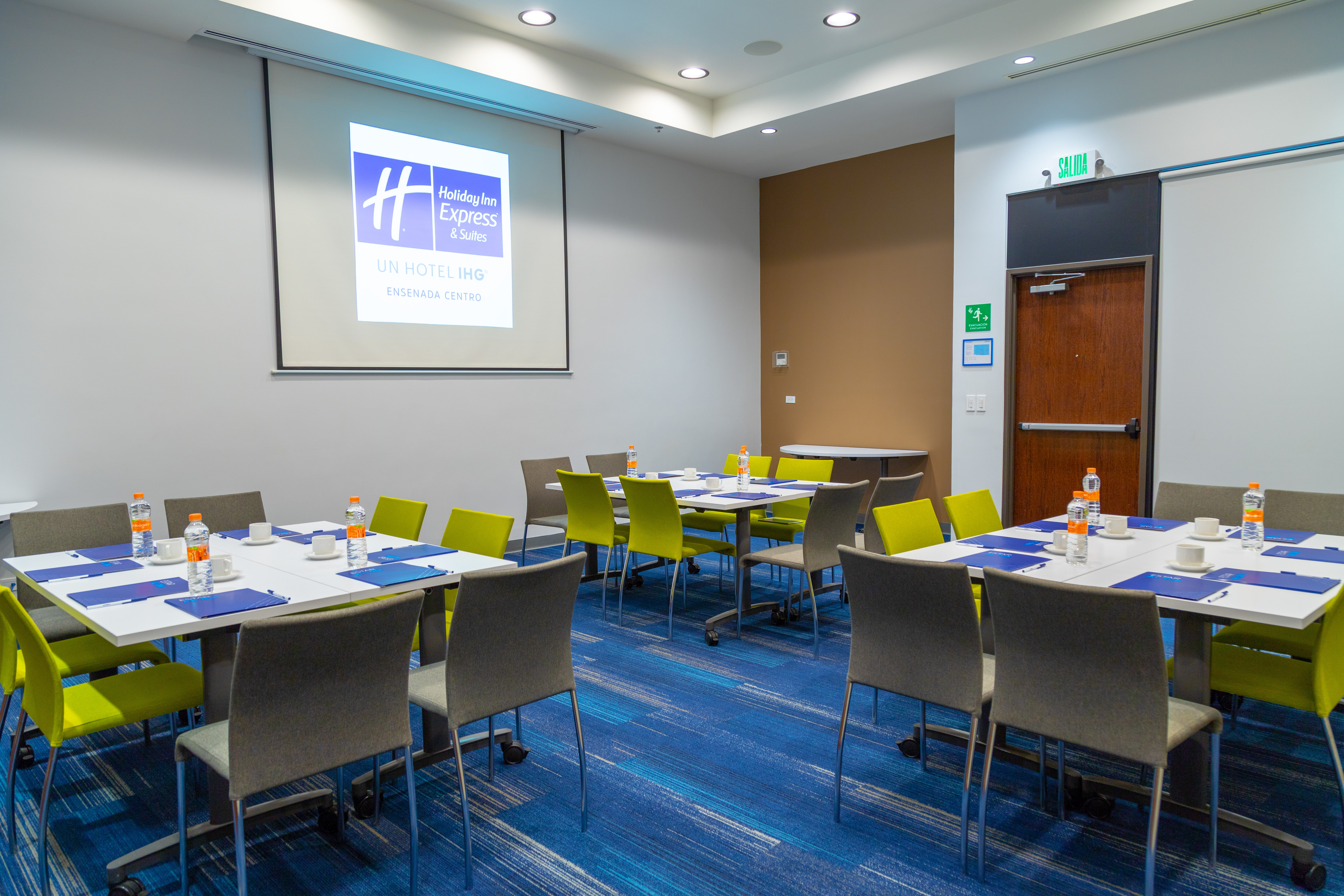 Holiday Inn Express And Suites Ensenada Centro 30/36