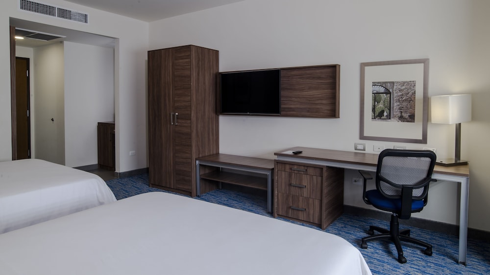 Holiday Inn Express And Suites Ciudad Obregon 34/77