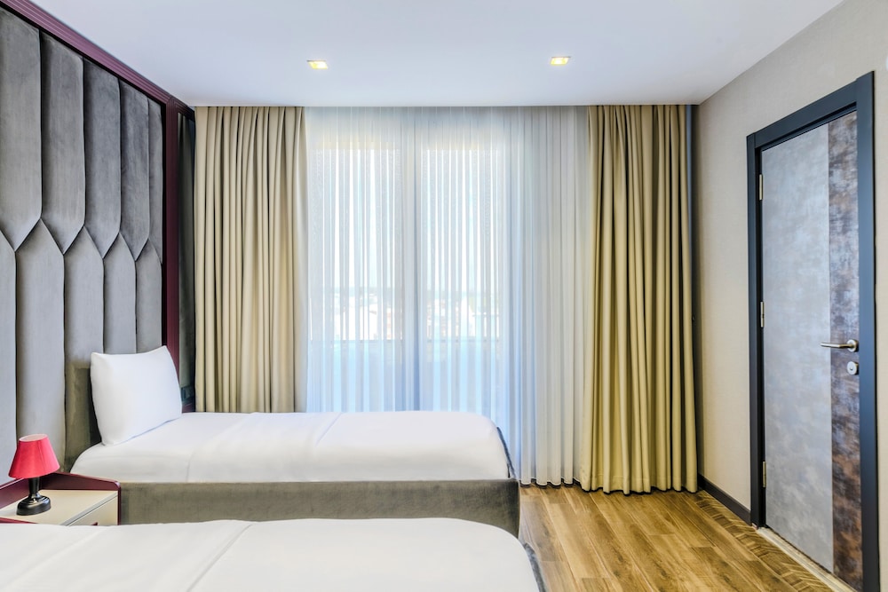 Heaven Premium Airport Hotel 17/50