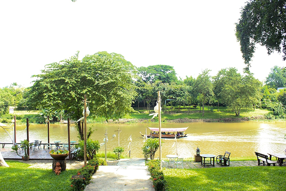 Lanna Dusita Riverside Boutique Resort. 43/50