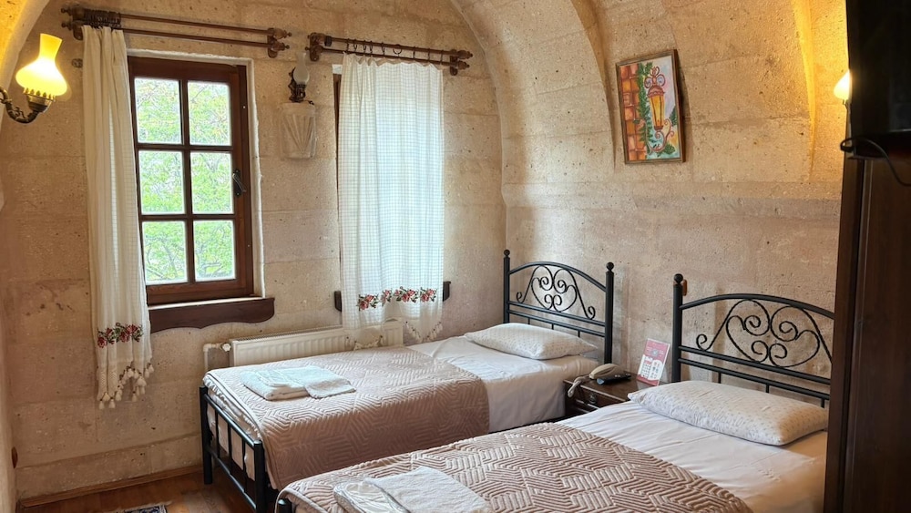 Nature Park Cave Hotel 17/46