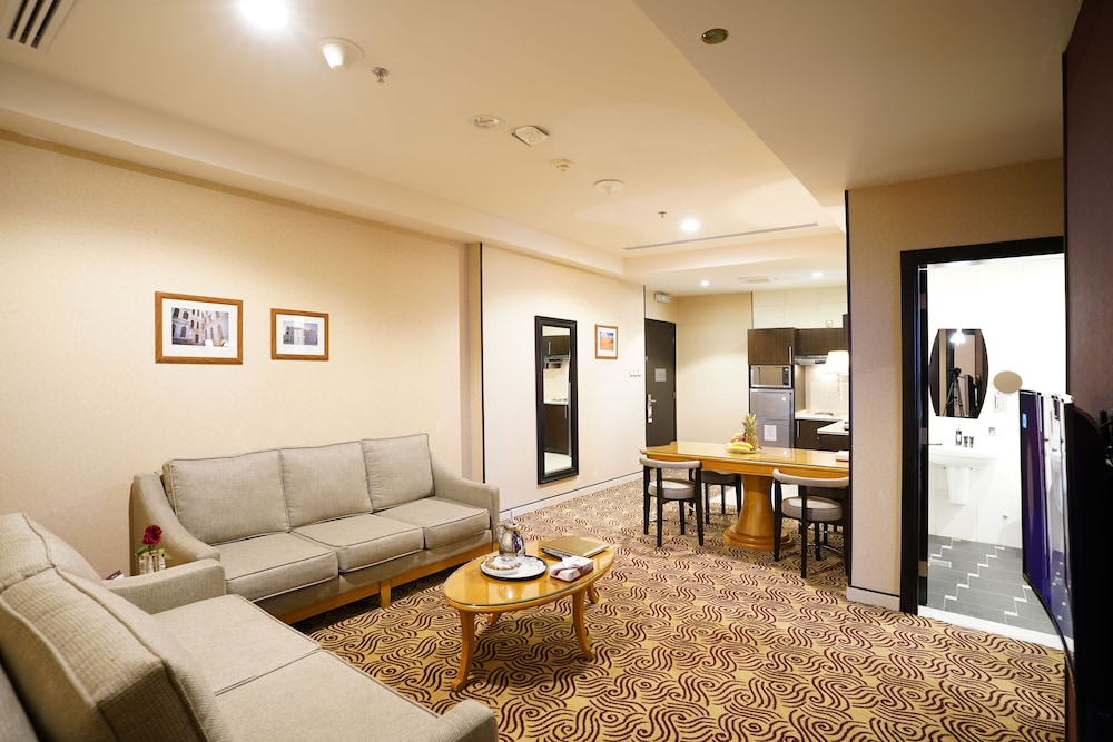 Awaliv International Hotel 54/68