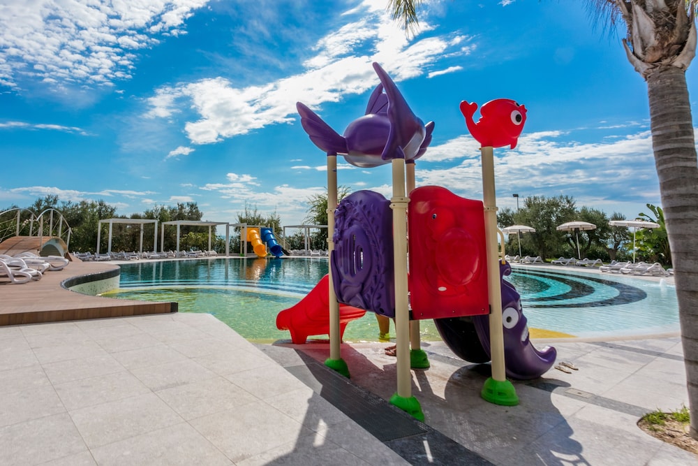 VILLAGGIO BAIA DEL MONACO 25/55