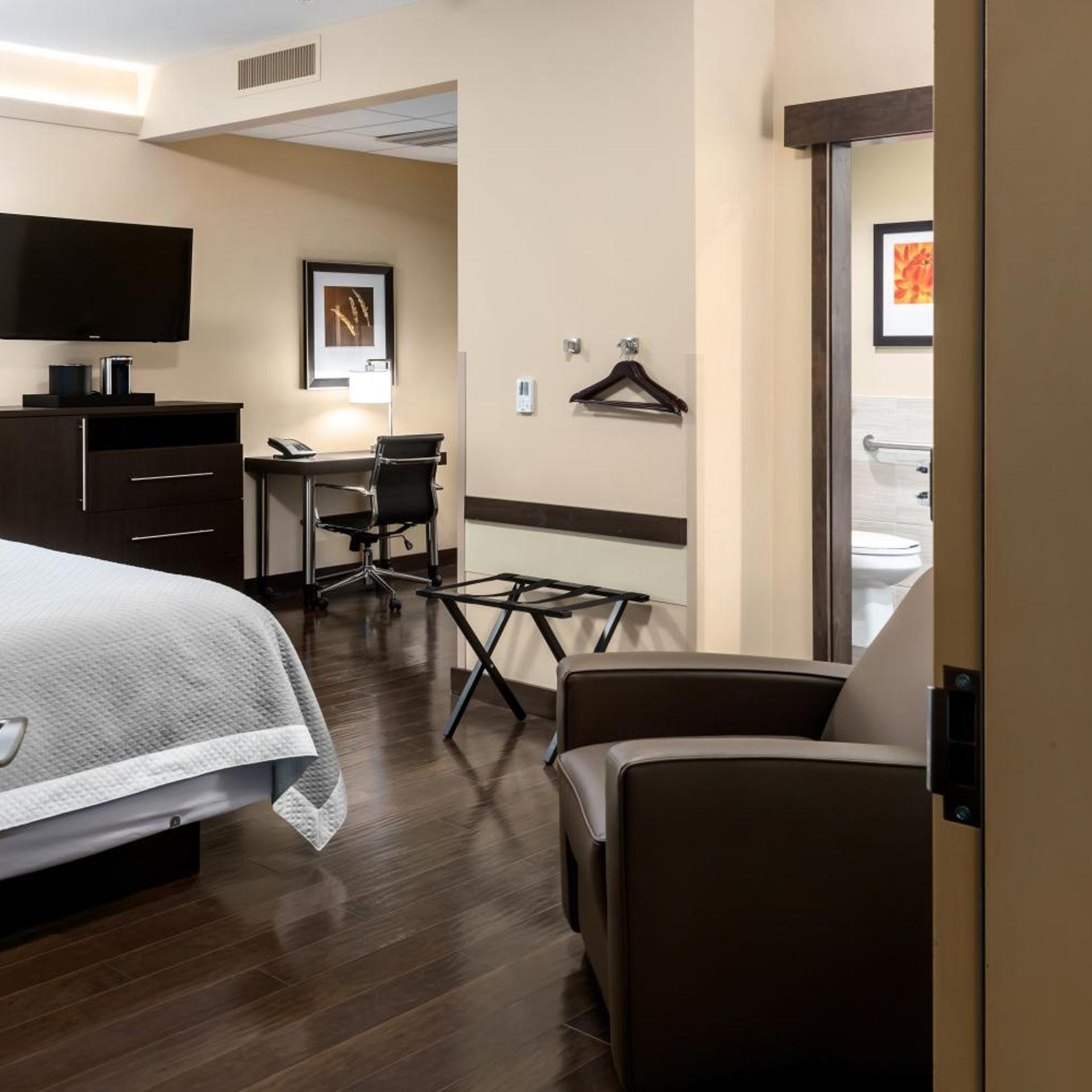 Room, King Bed, Accessible