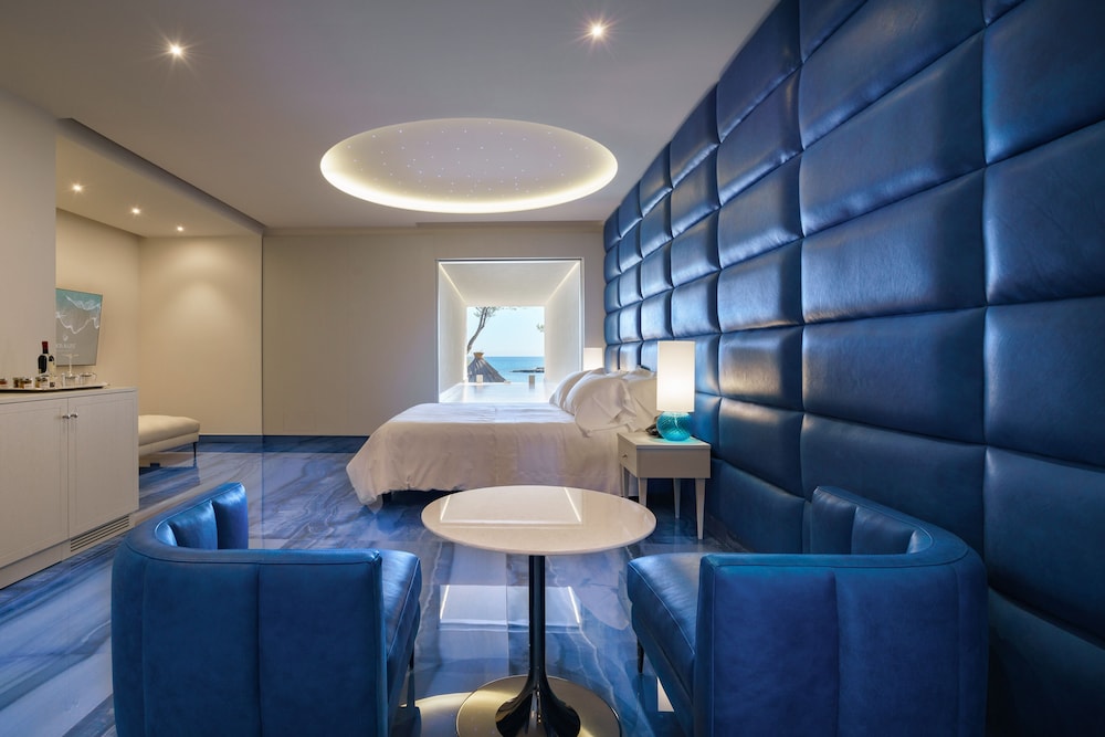 Grotta Palazzese Beach Hotel 40/61