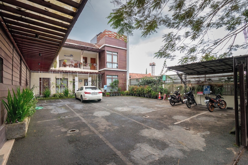 Jayagiri Guesthouse By Belgareti 49/63