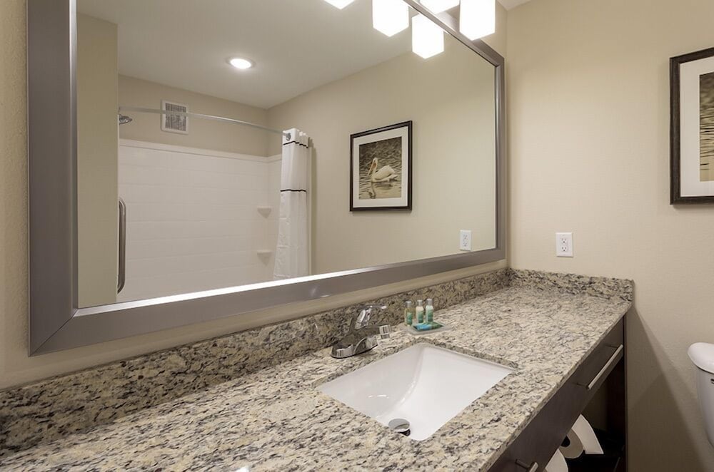 Grandstay Hotel and Suites Milbank 33/34
