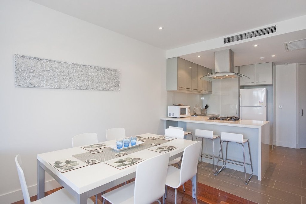 7 Bell Street Apartments 43/50