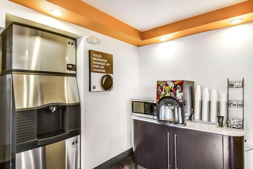 Motel6 Carson, CA 11/59
