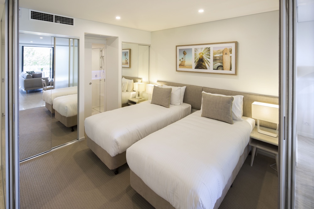 2 BEDROOMS, OCEAN VIEW