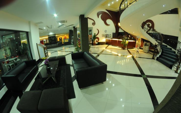 Swarna Dwipa Hotel 35/54