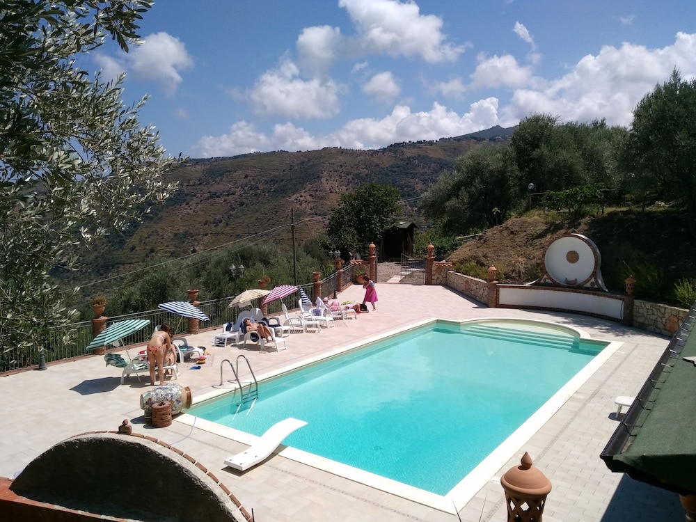Agriturismo L'uliveto 43/50