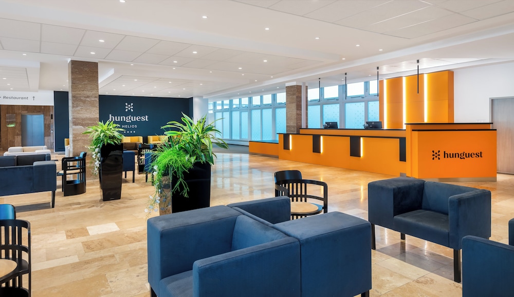 HUNGUEST HOTEL HELIOS 37/56