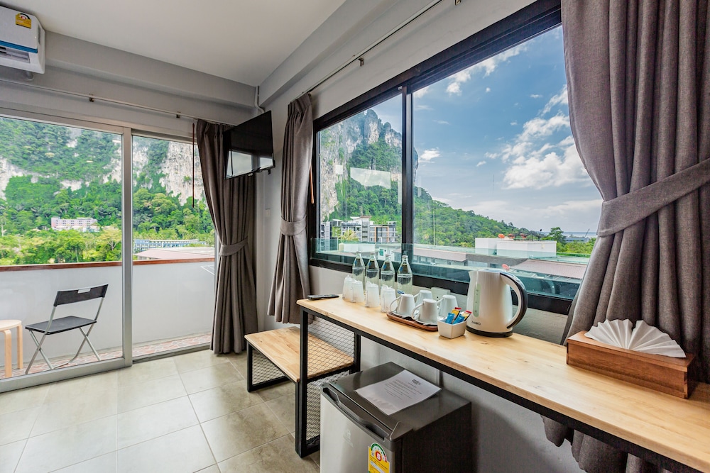 Monotel Aonang 50/50