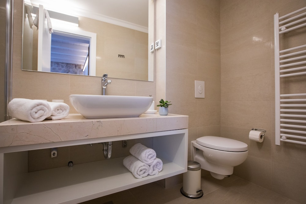 Bova Luxury Rooms 29/36