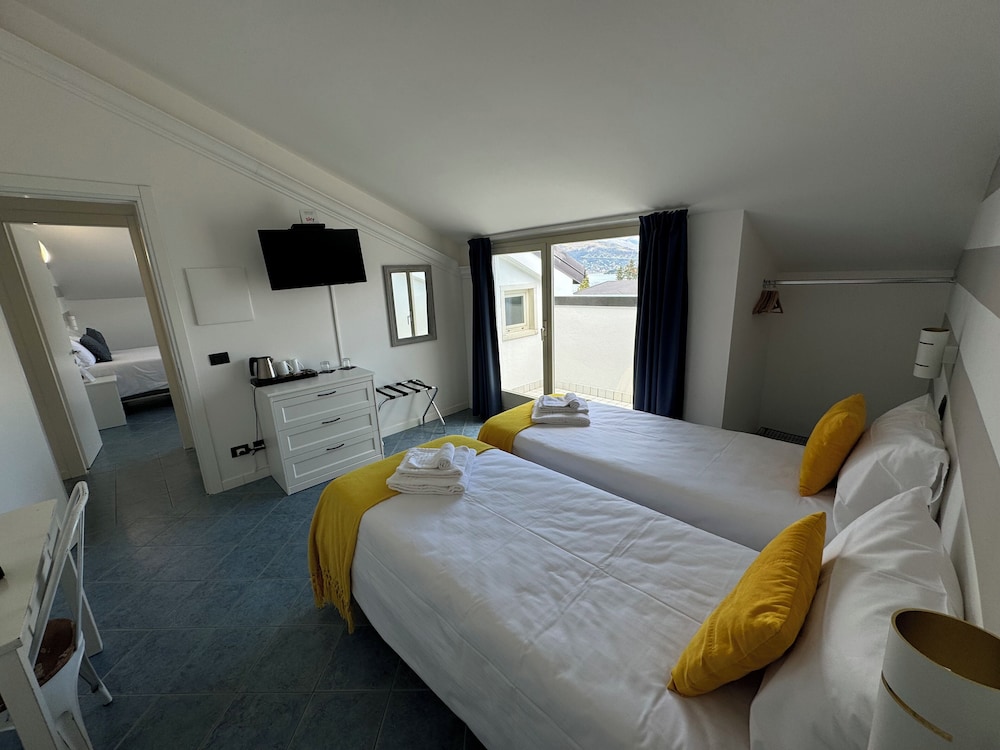Hotel La Fontana 27/76