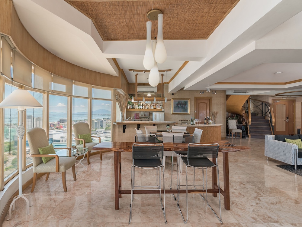 Vivere Suites 44/62