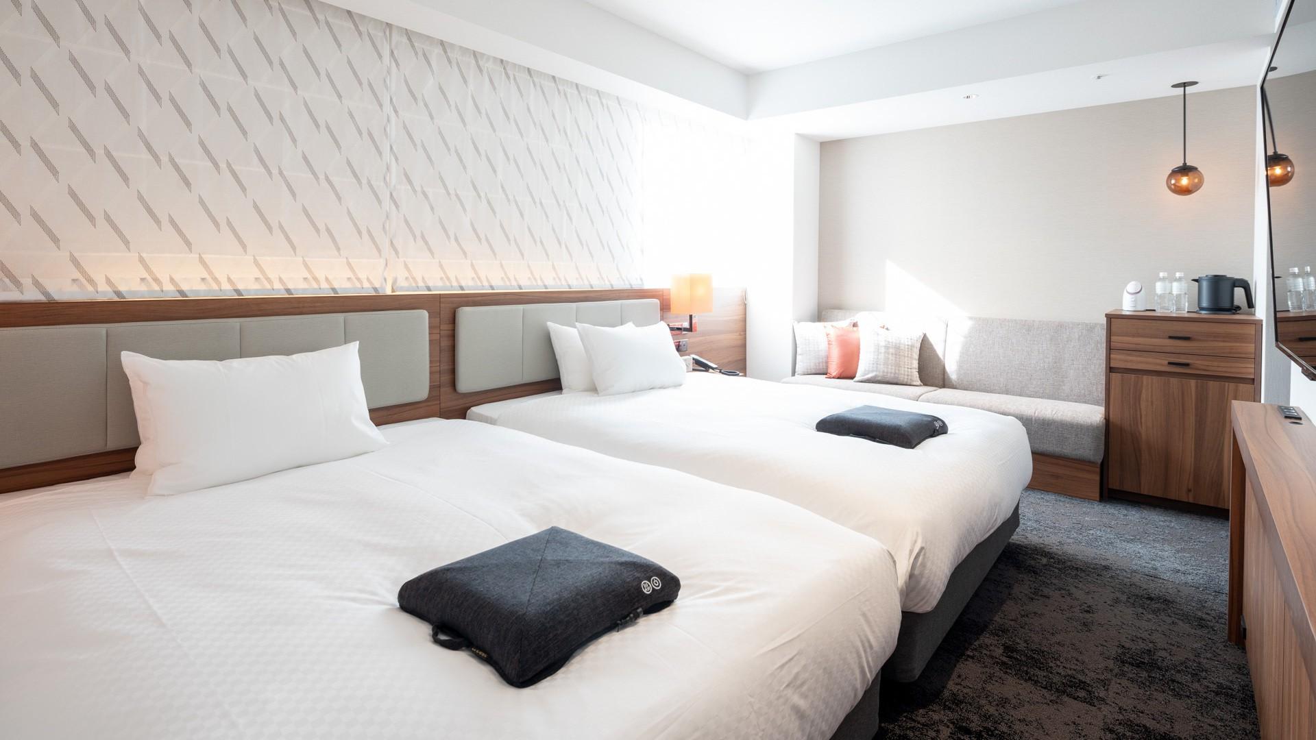 Standard, Twin Beds, Building