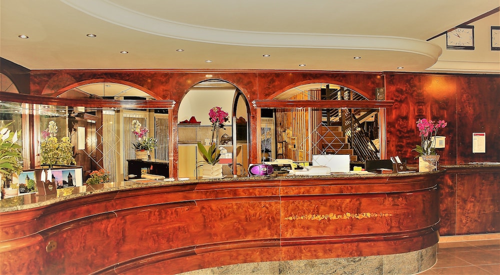 Leipziger Hotel 6/50
