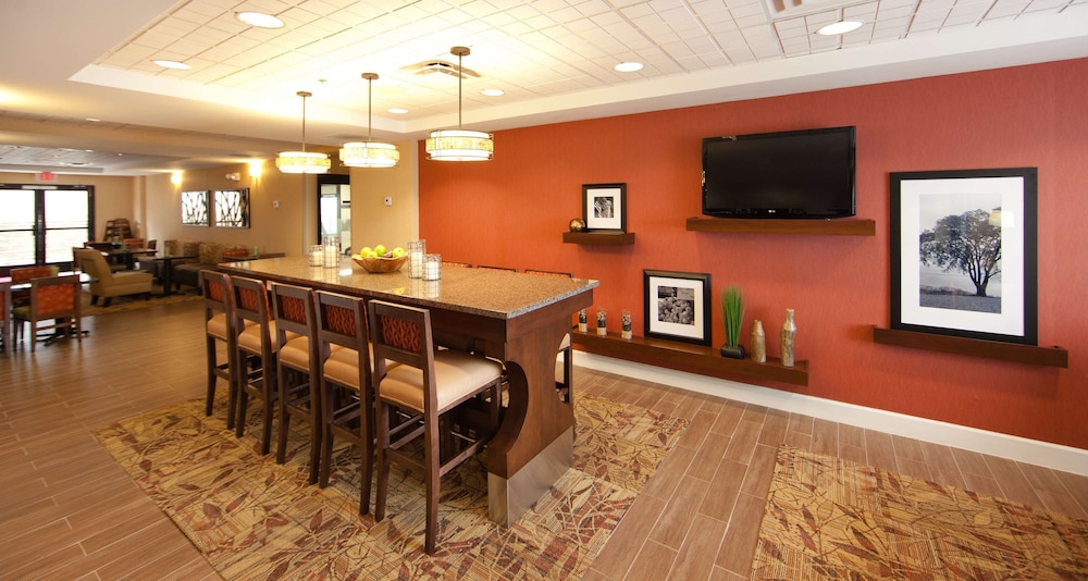 Hampton Inn Columbus North 31/37