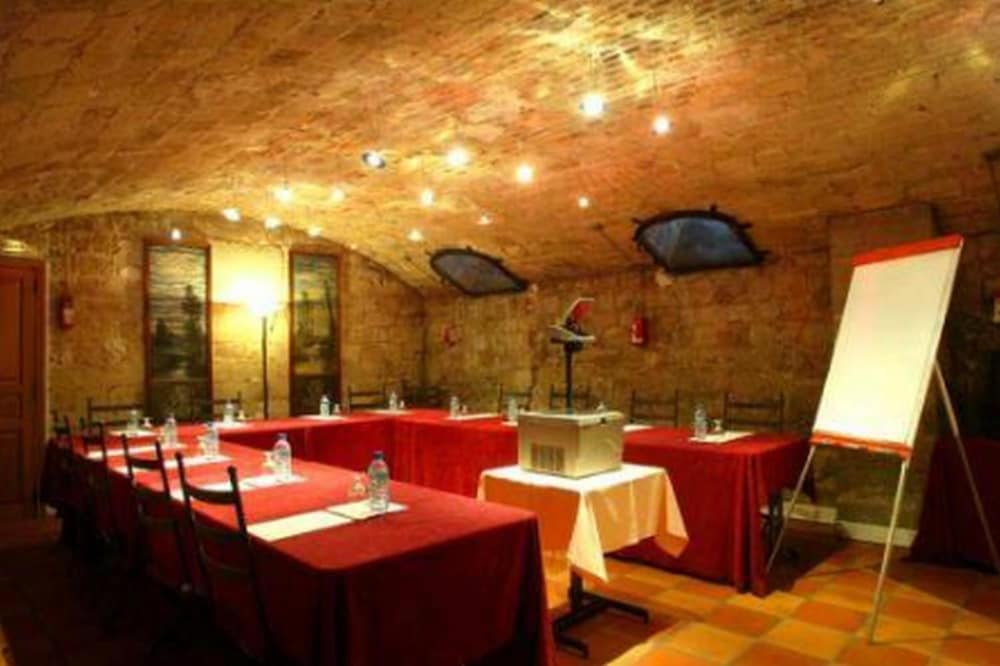Hotel Claret Bercy 43/48