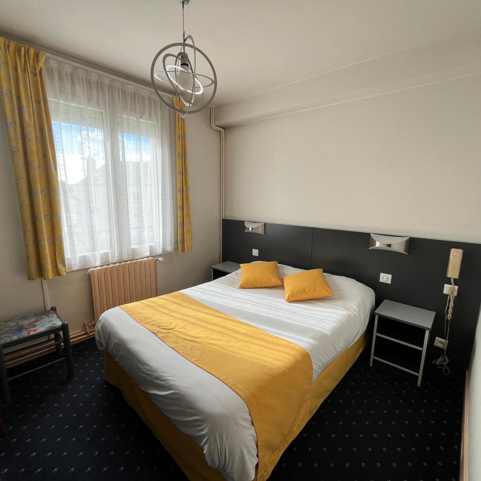 Logis de la Barque (ex Hotel De La Barque) 18/42