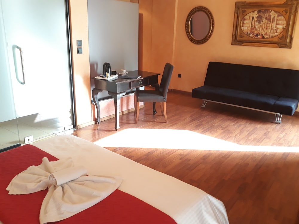 ANASTAZIA LUXURY SUITES & ROOMS 47/70