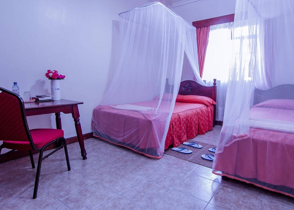 Chak Guest House & Conference Centre 16/22