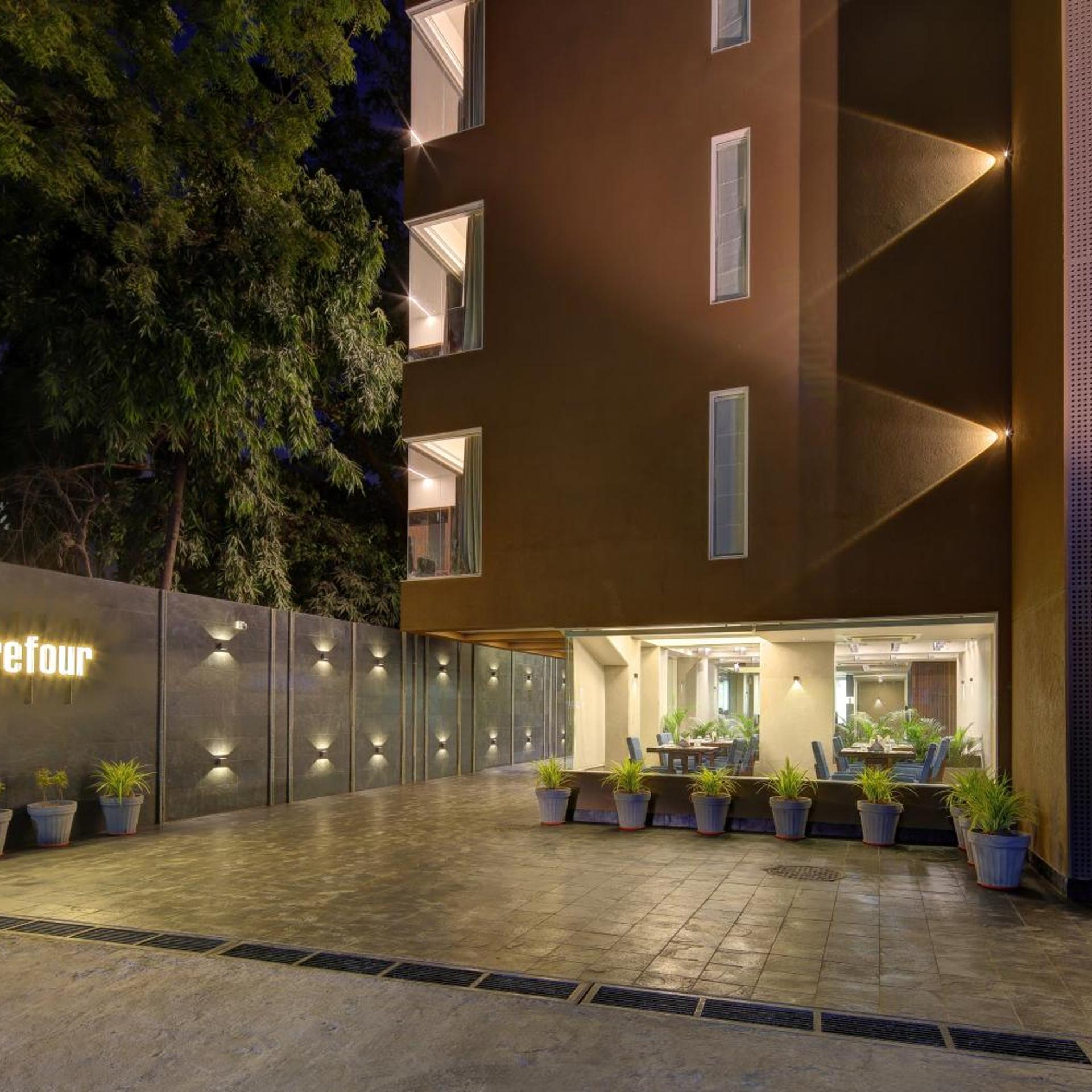 Hotel Carrefour 5/52